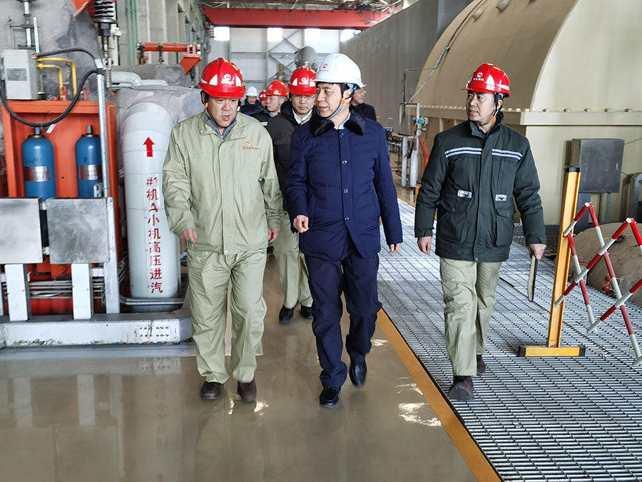 建投能源公司黨委書記、董事長(zhǎng)王雙海一行到宣化熱電、遵化熱電慰問指導(dǎo)工作